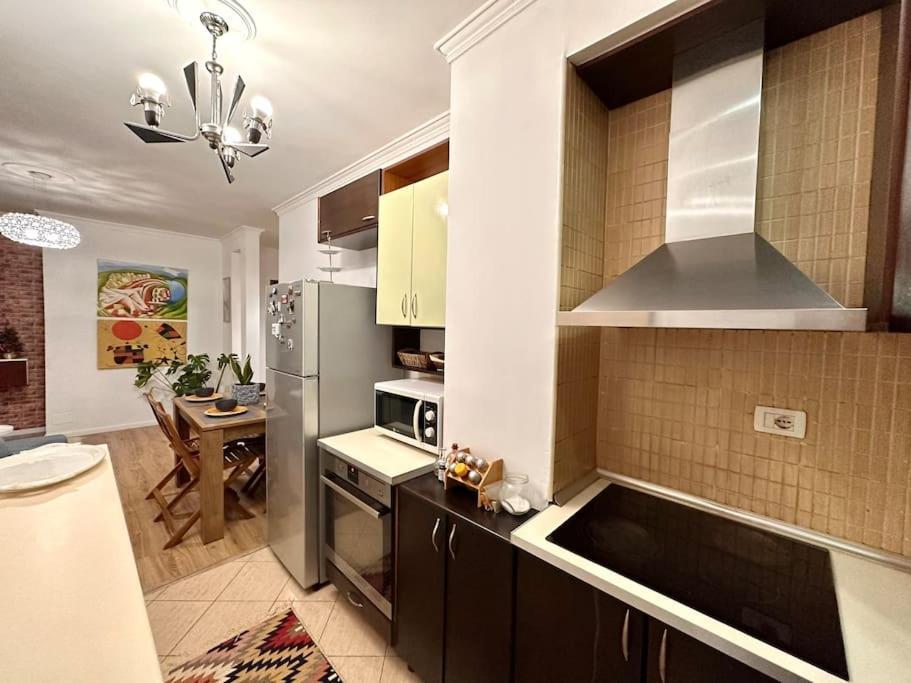 Ferienwohnung Family Living Tirana Exterior foto
